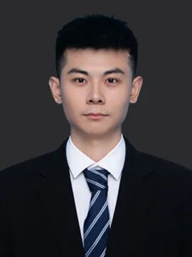 侯辉.jpg